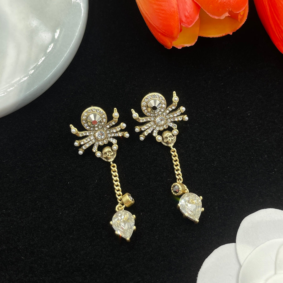 Alexander McQueen Bee Crystal Drop earrings in Gold Tone, detail view 9