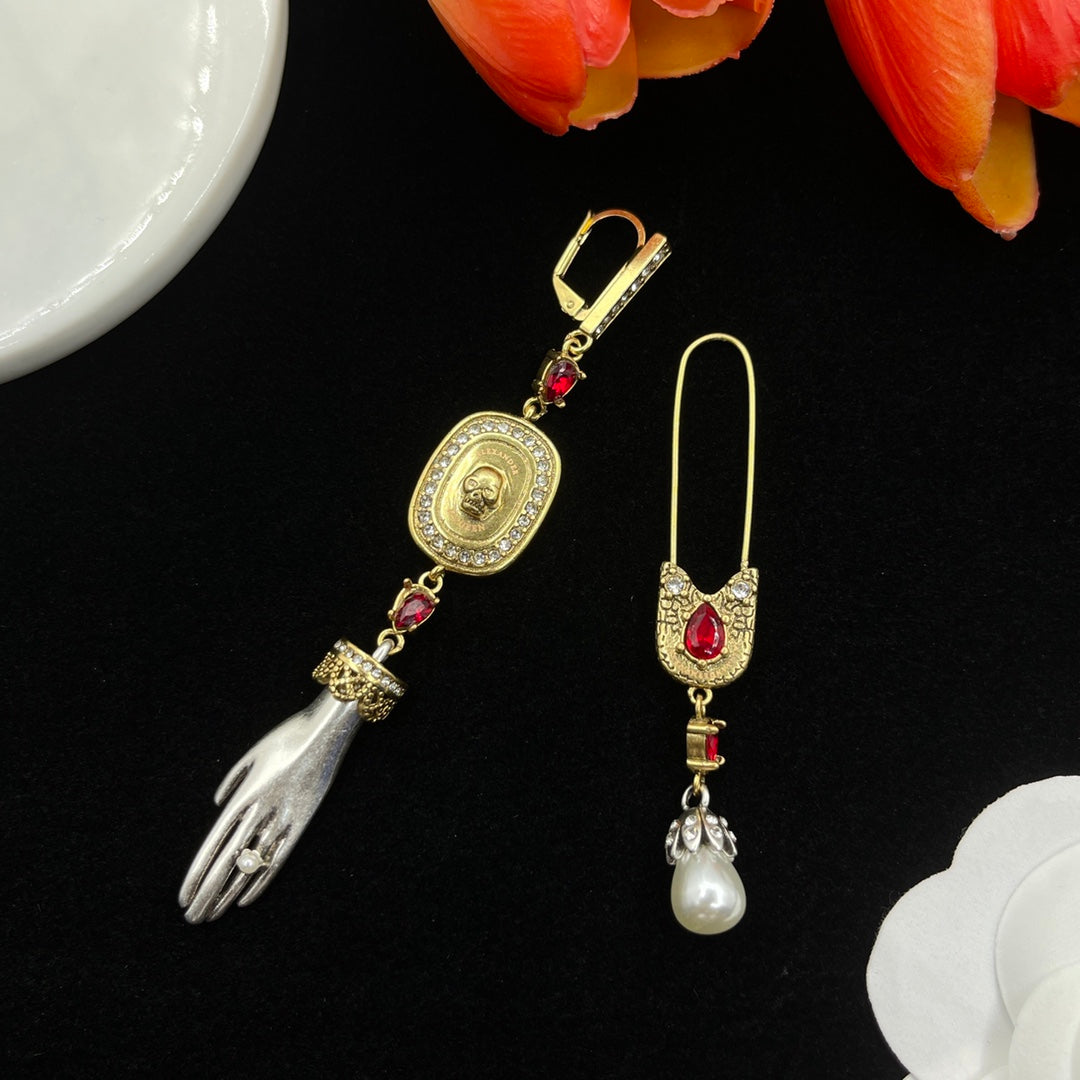 Alexander McQueen Tassel Pearl Charm Drop earrings in Gold Tone, main view