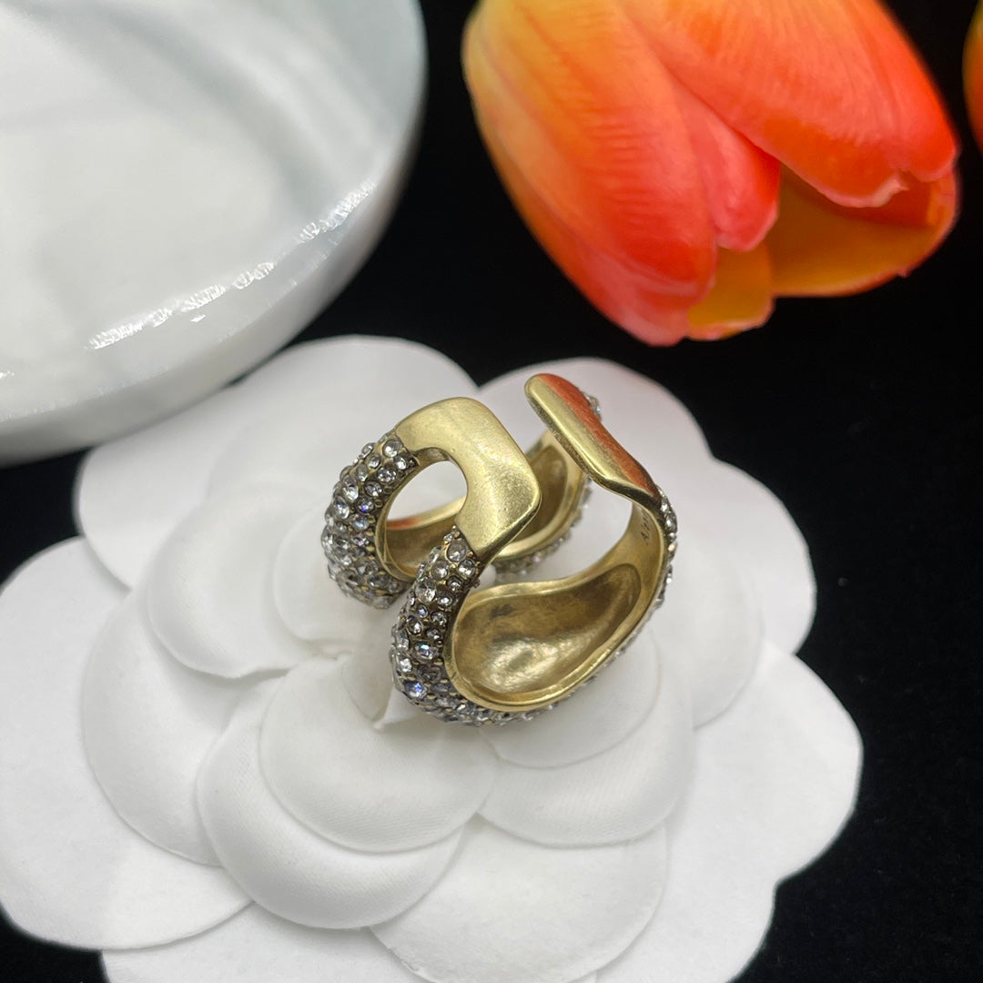 Alexander McQueen Pavé Sculpted Knot ring in Gold Tone, detail view 12