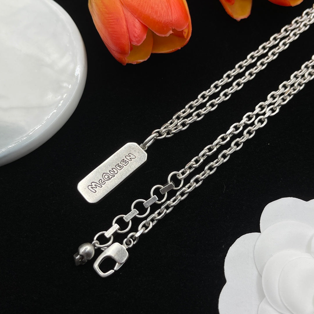 Alexander McQueen Engraved Bar Pendant necklace in Silver Tone, detail view 9