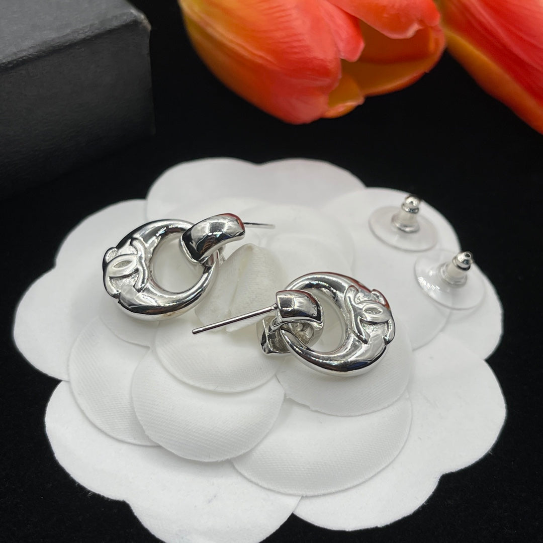 Chanel style earrings - product photo 3