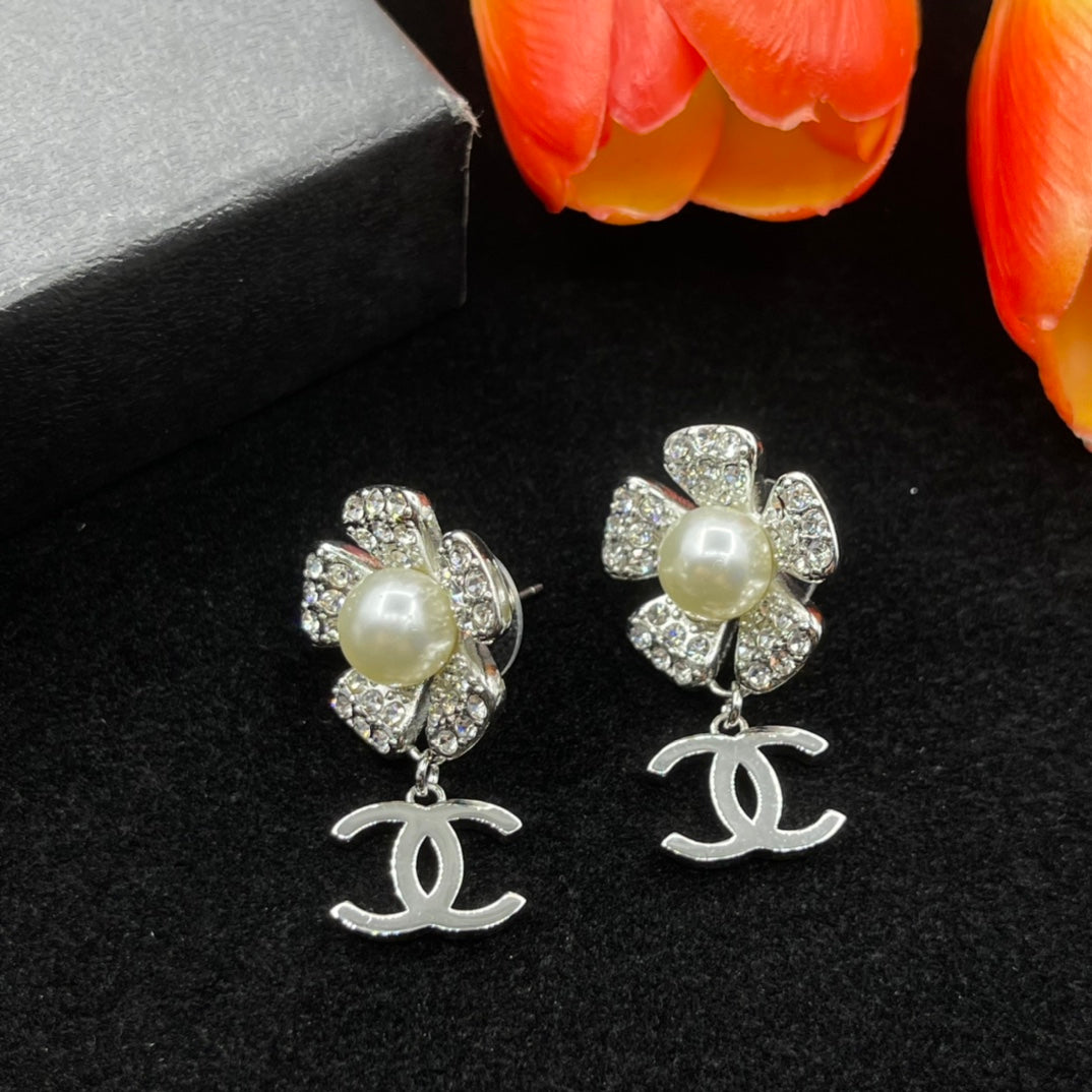 Chanel style earrings - product photo 2