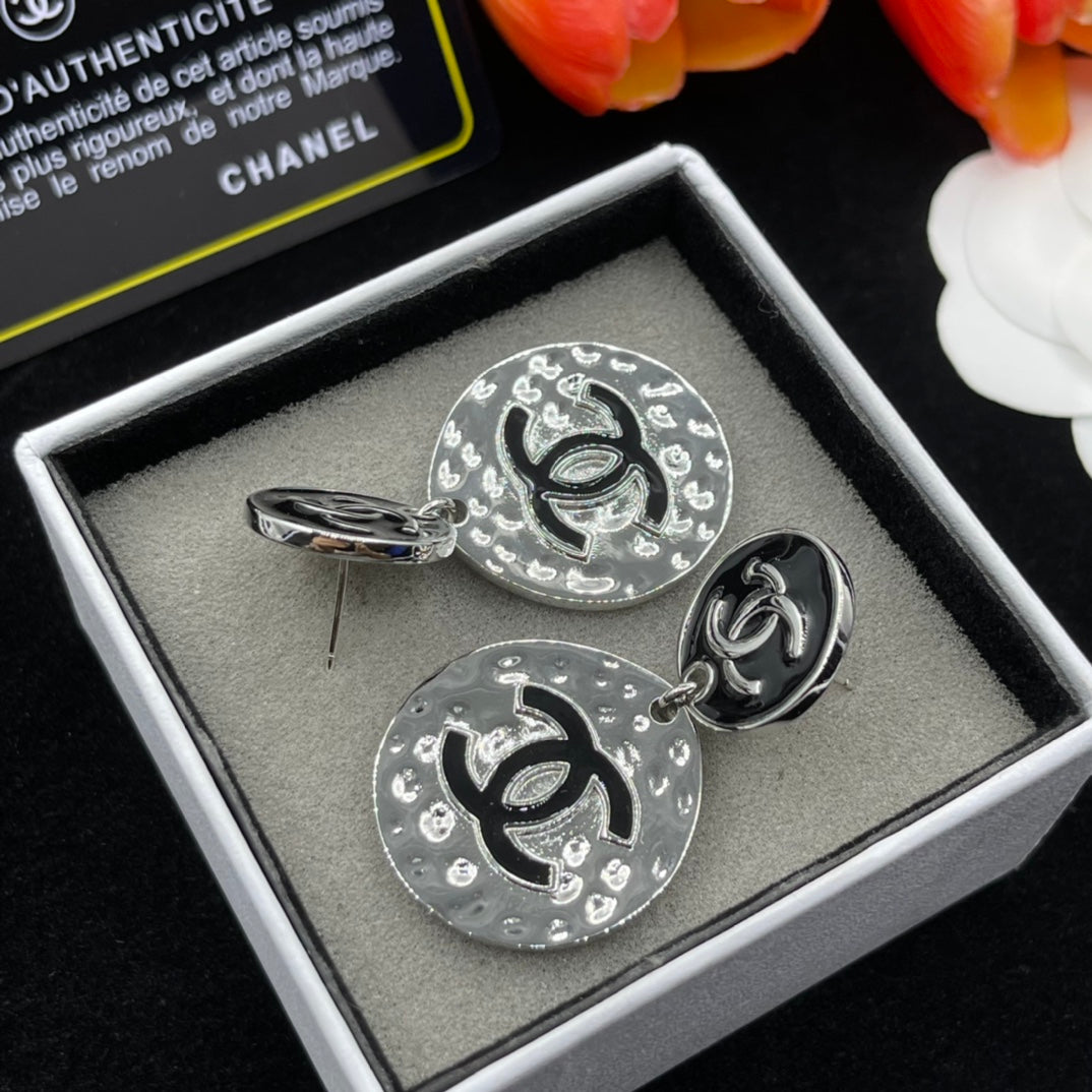 Chanel style earrings - product photo 6