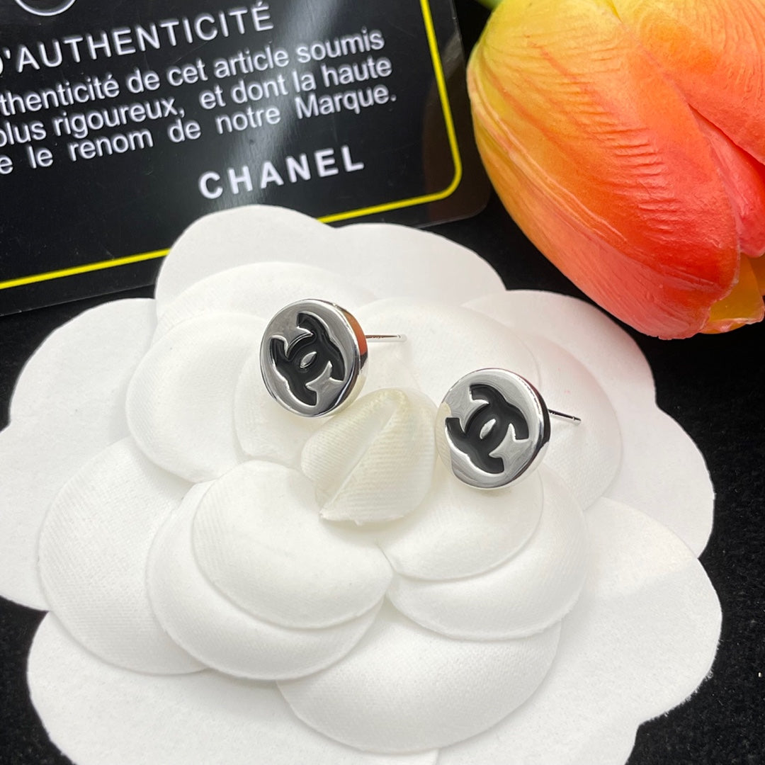 Chanel style earrings - product photo 2