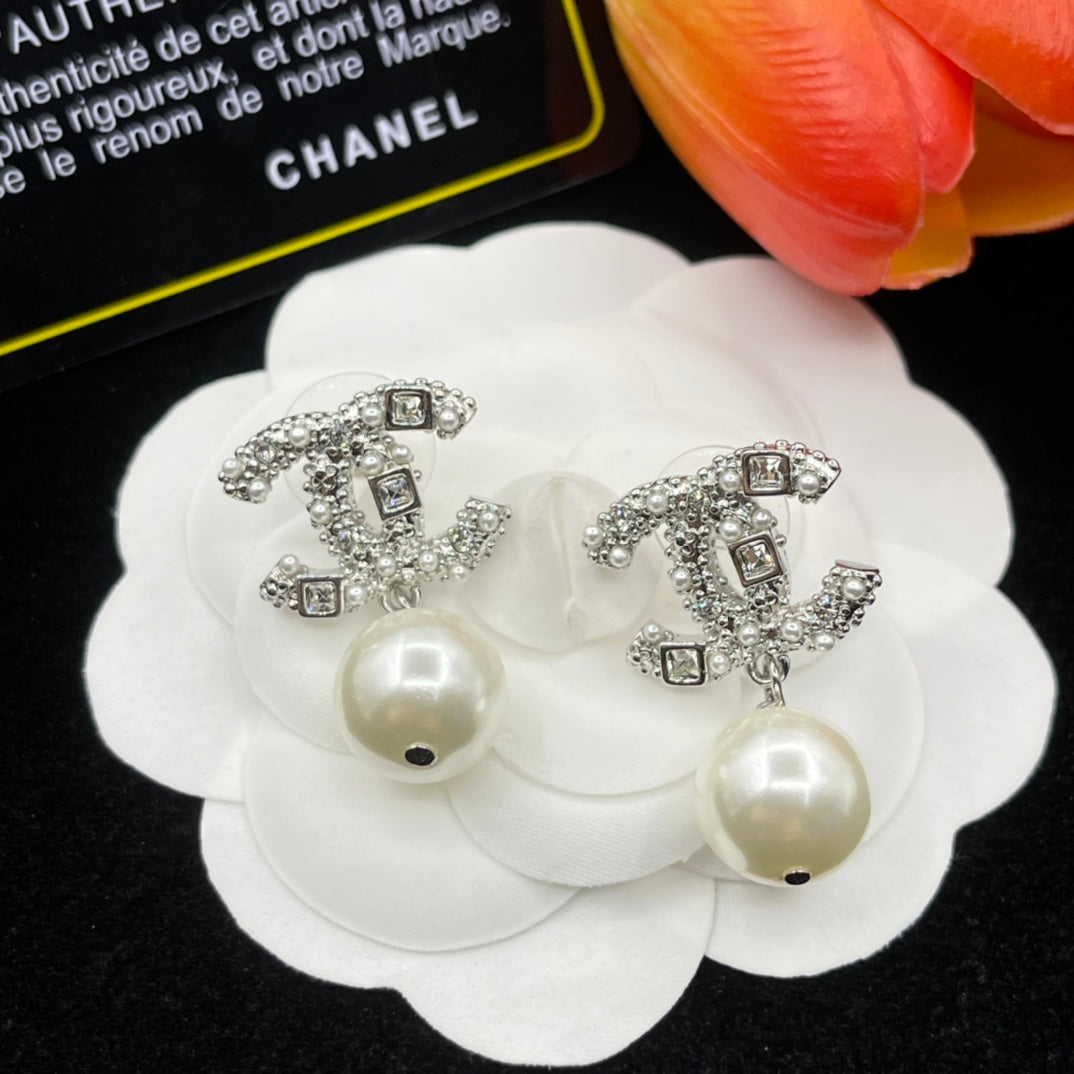 Chanel style earrings - product photo 2
