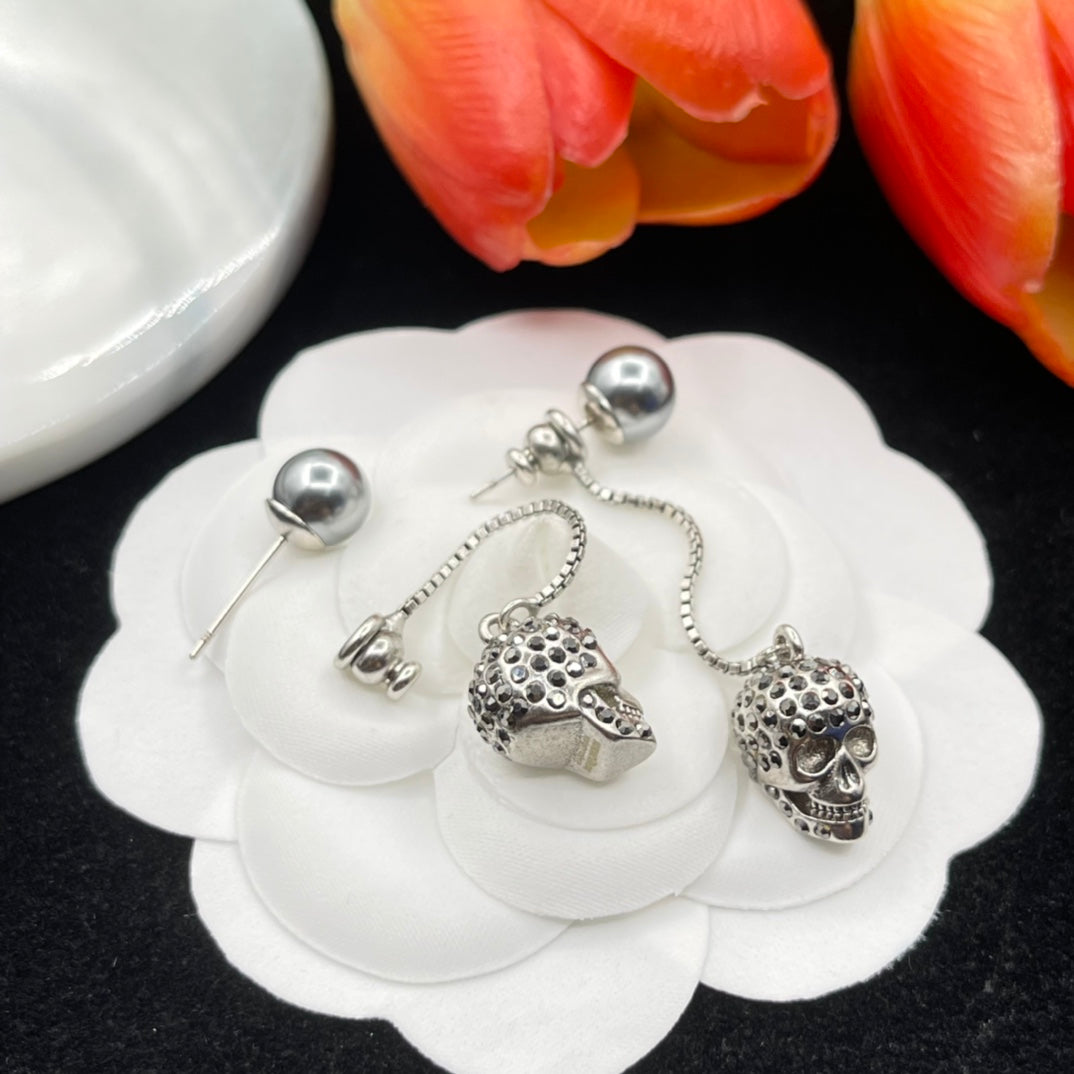Alexander McQueen Crystal Ball Chain Drop earrings in Silver Tone, detail view 4