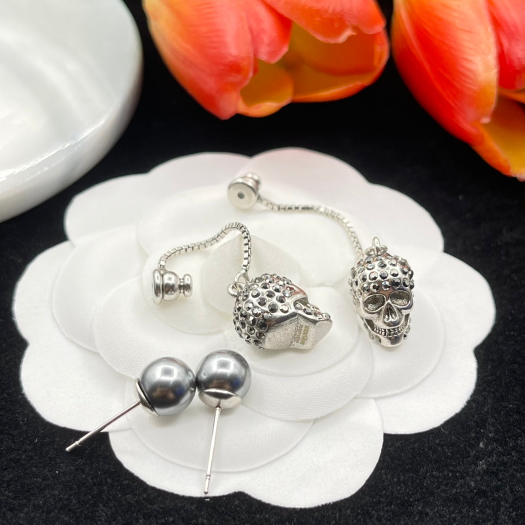 Alexander McQueen Crystal Ball Chain Drop earrings in Silver Tone, detail view 5