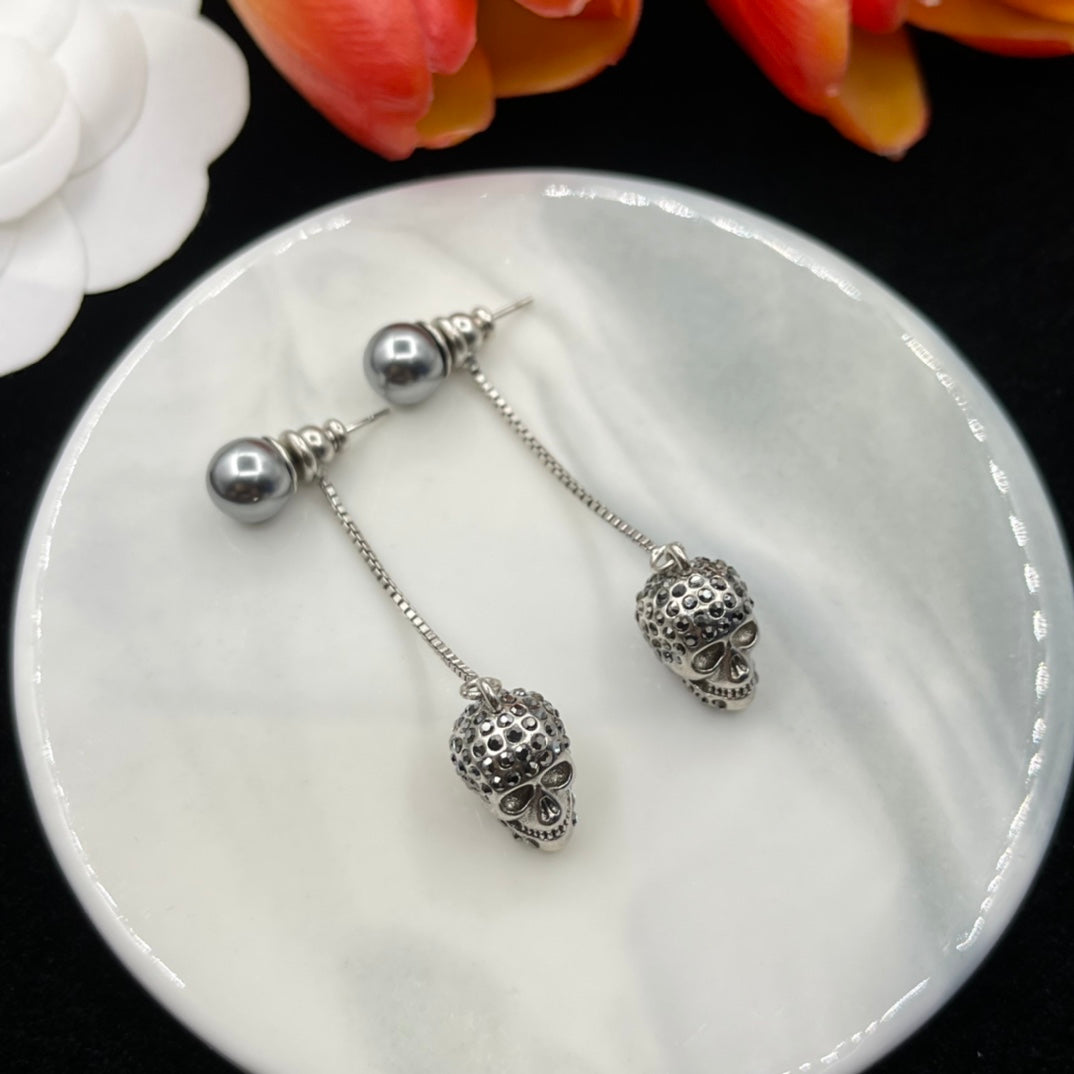 Alexander McQueen Crystal Ball Chain Drop earrings in Silver Tone, detail view 2