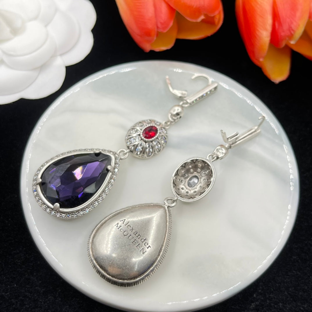 Alexander McQueen Faceted Teardrop Drop earrings in Silver & Purple, detail view 19