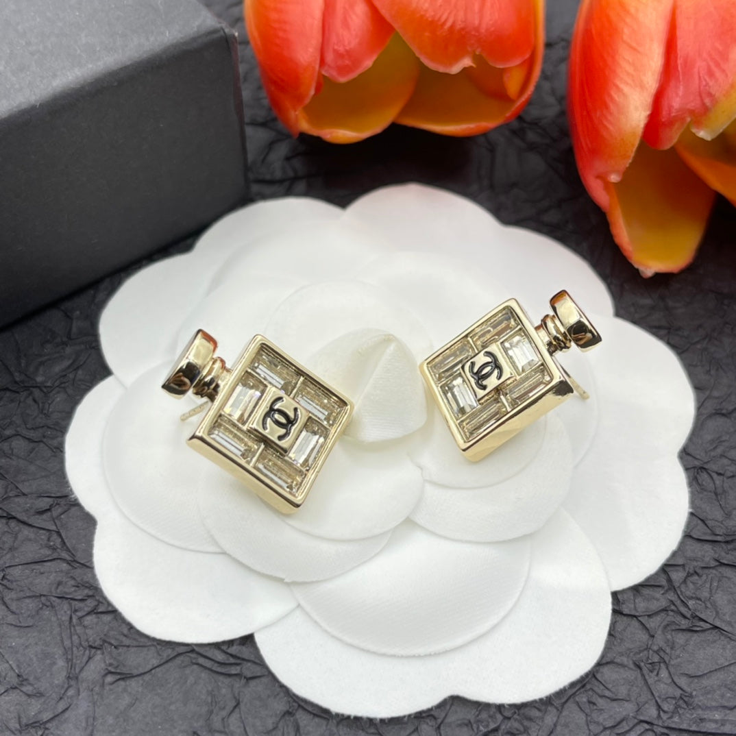 Chanel style earrings - product photo 3