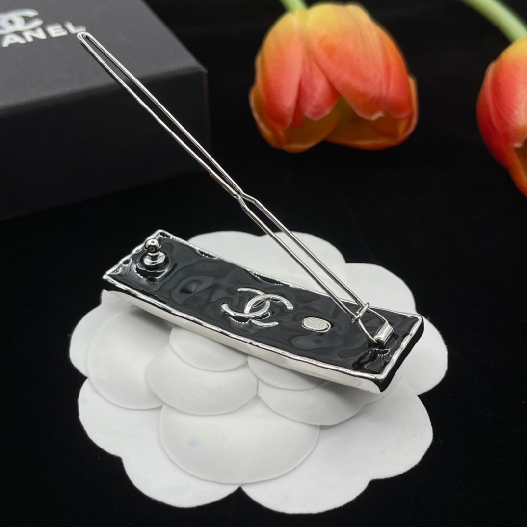 Chanel style hair clips - product photo 4