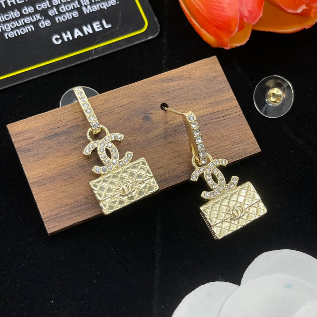 Chanel style earrings - product photo 3