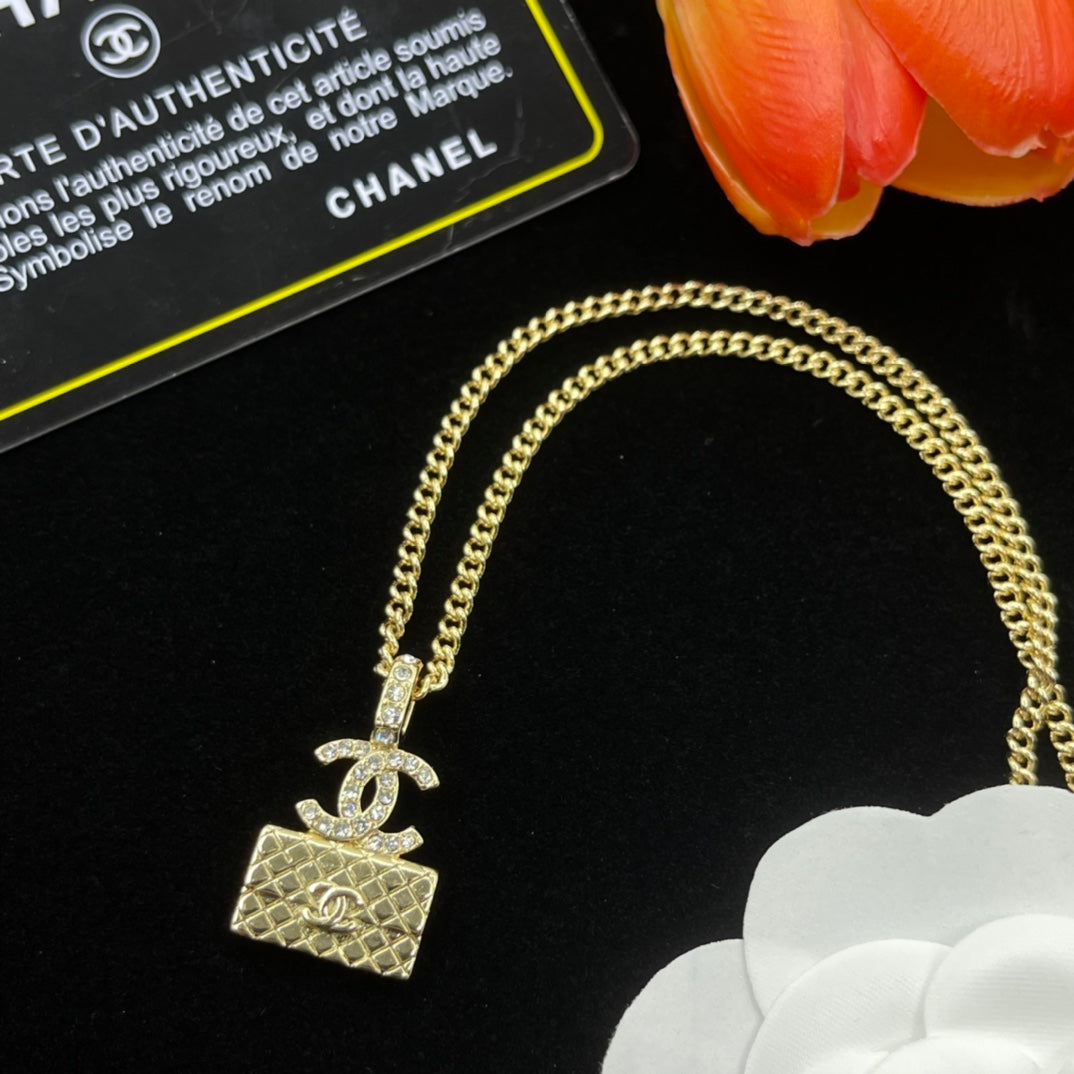 Chanel style necklaces - product photo 4