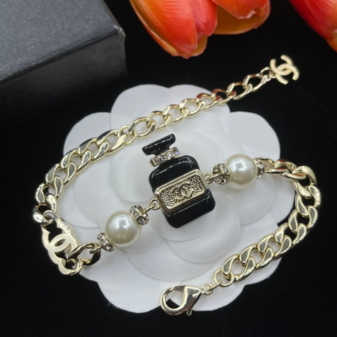 Chanel style bracelets - product photo 6