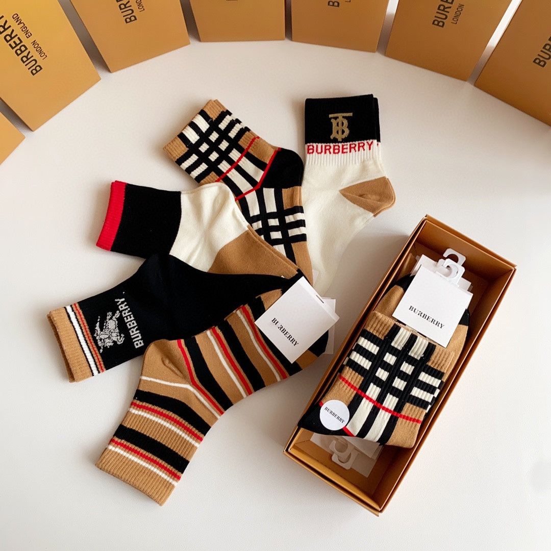 Burberry Earthy Black White Check Cuff Mix Crew Socks, image 7