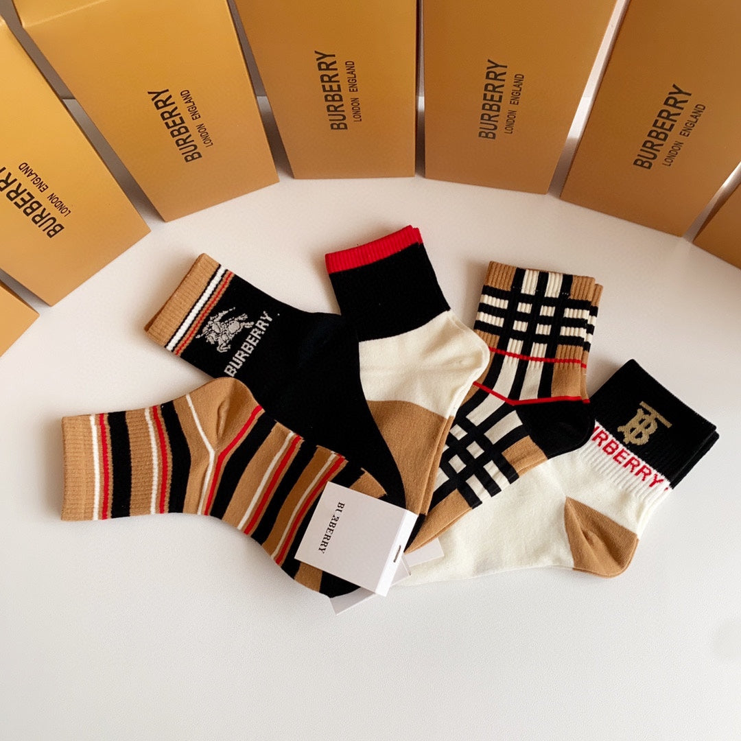 Burberry Earthy Black White Check Cuff Mix Crew Socks, image 5