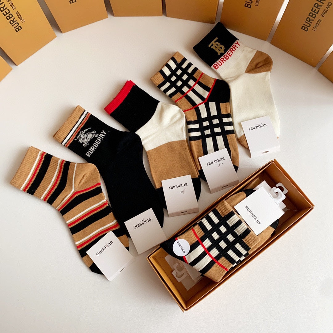 Burberry Earthy Black White Check Cuff Mix Crew Socks, image 4