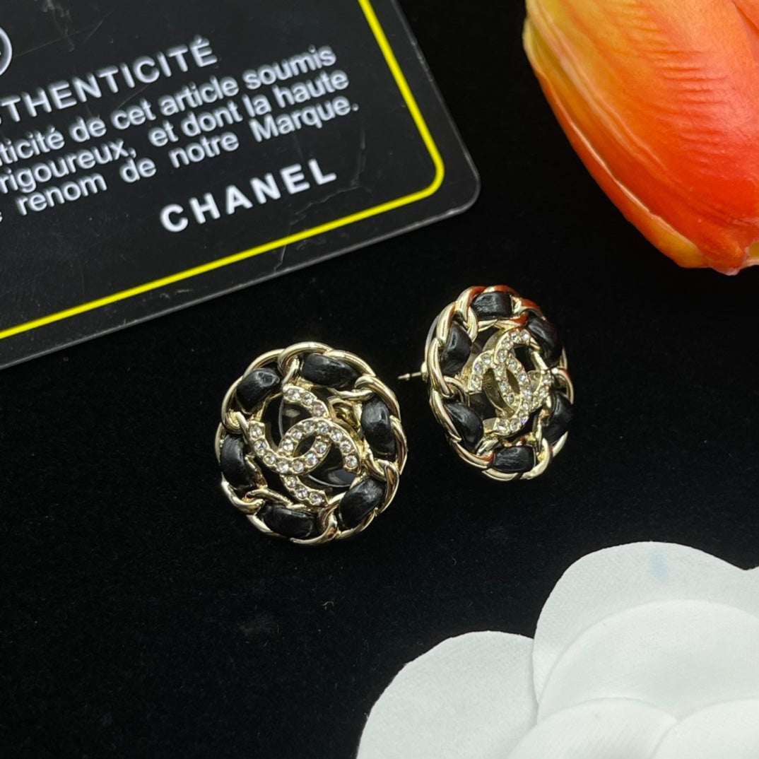 Chanel style earrings - product photo 3
