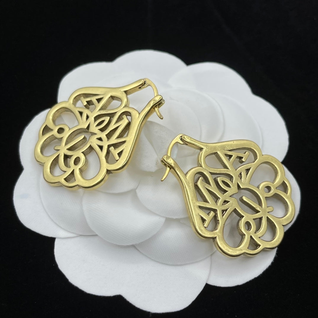 Alexander McQueen Filigree Monogram Stud earrings in Gold Tone, detail view 2