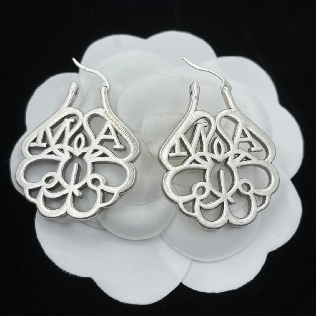 Alexander McQueen Filigree Monogram Stud earrings in Silver Tone, detail view 12