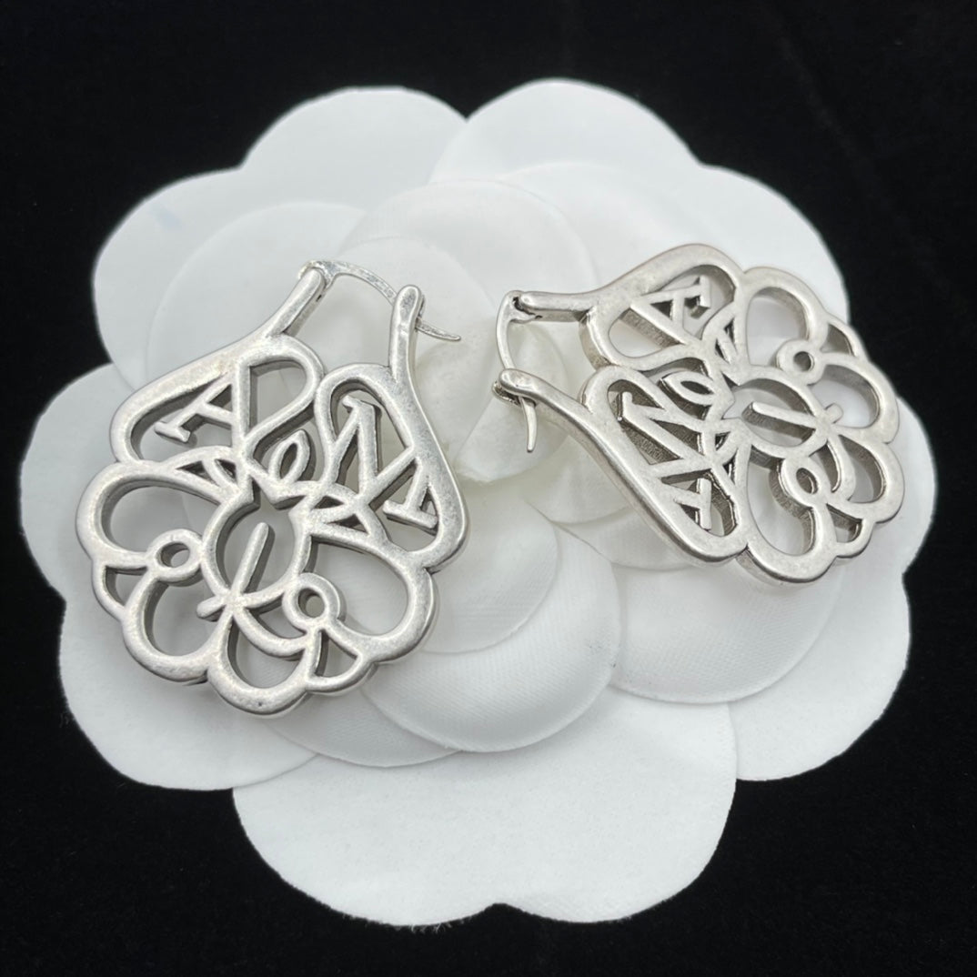 Alexander McQueen Filigree Monogram Stud earrings in Silver Tone, detail view 9