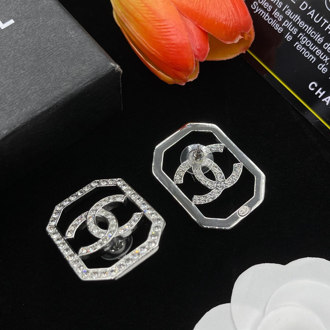 Chanel style earrings - product photo 5