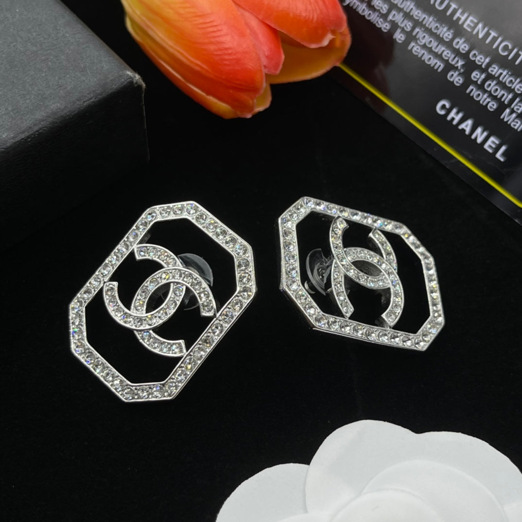 Chanel style earrings - product photo 3