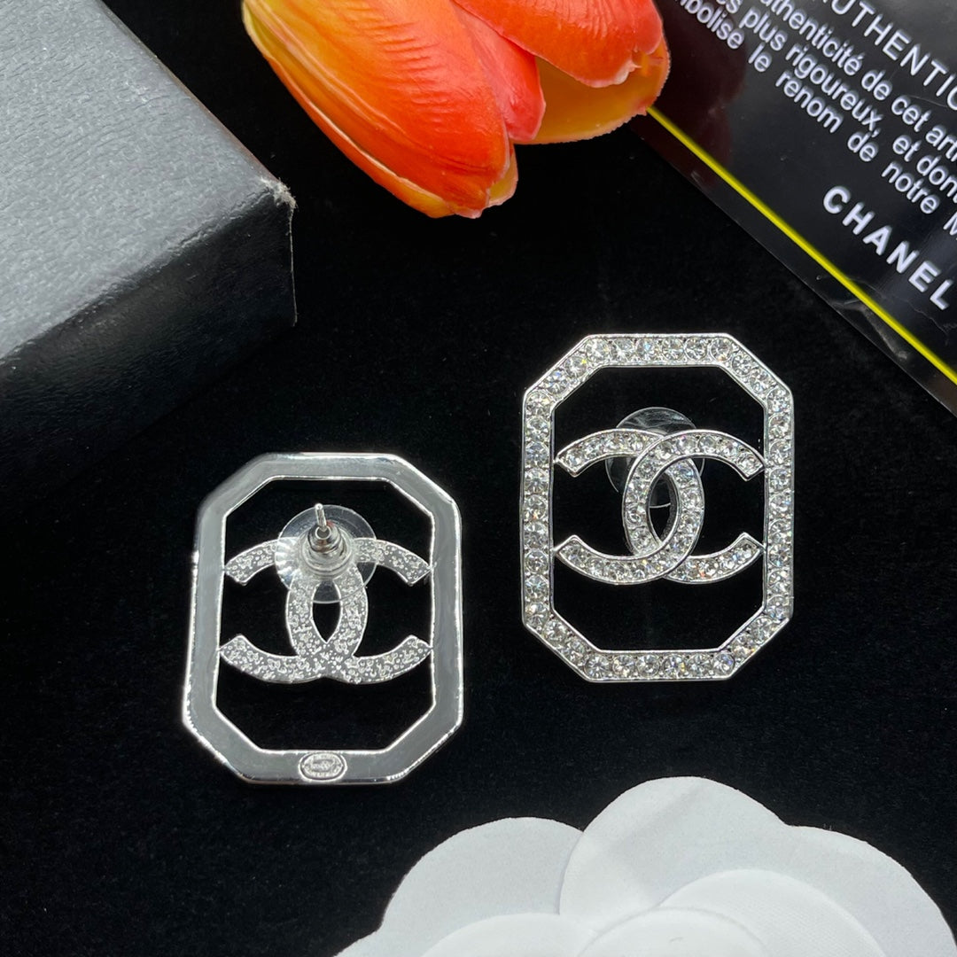 Chanel style earrings - product photo 4