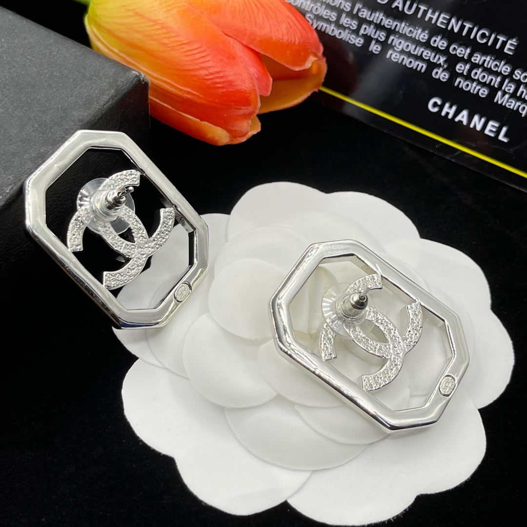 Chanel style earrings - product photo 6