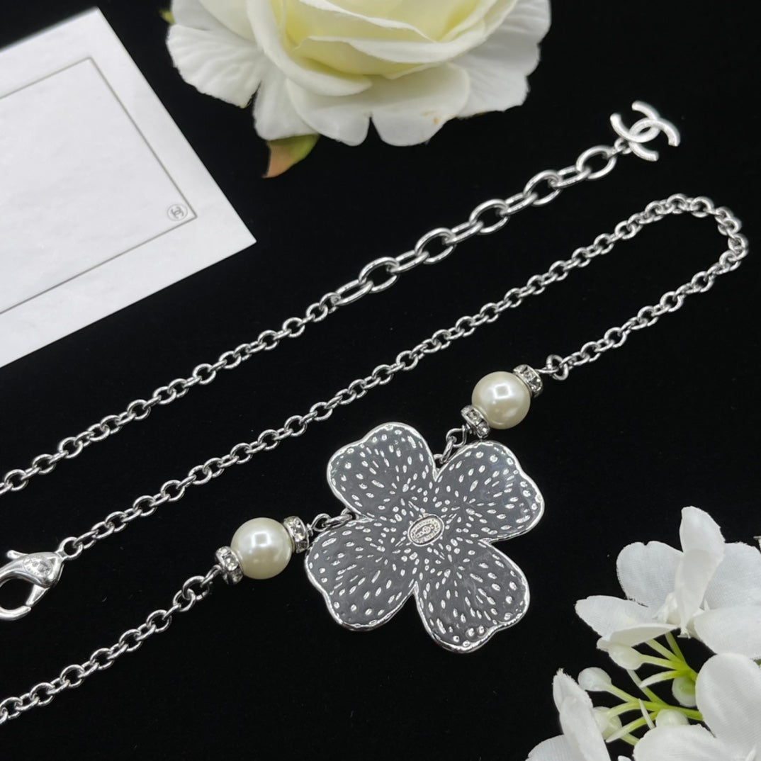 Chanel style necklaces - product photo 6