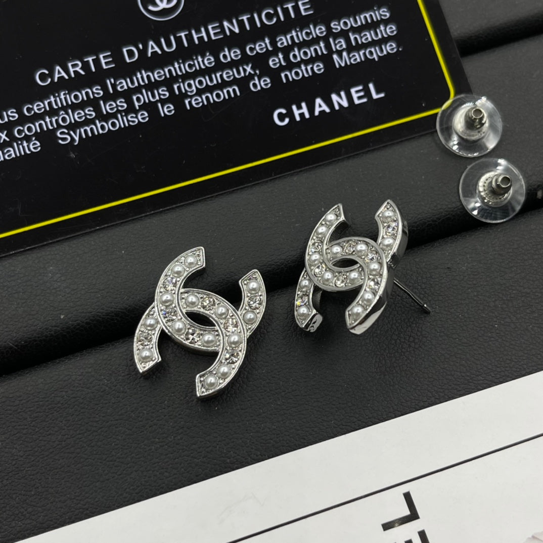 Chanel style earrings - product photo 3
