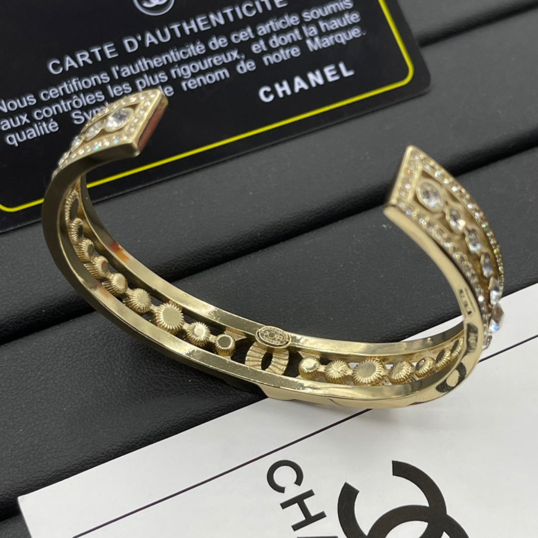 Chanel style bracelets - product photo 6