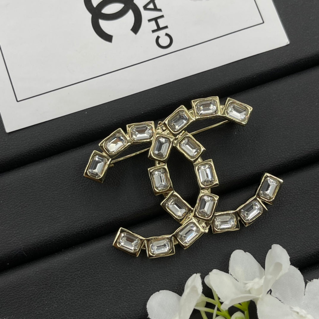 Chanel style brooches - product photo 1
