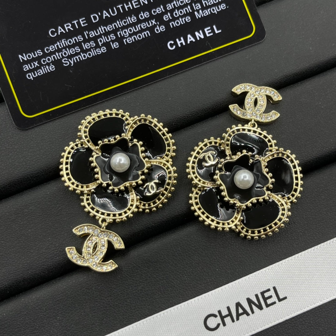 Chanel style earrings - product photo 3