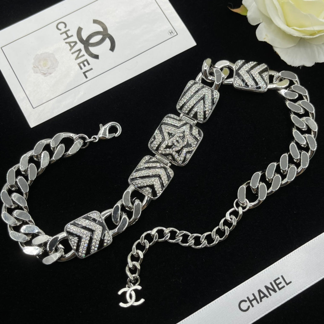 Chanel style necklaces - product photo 5