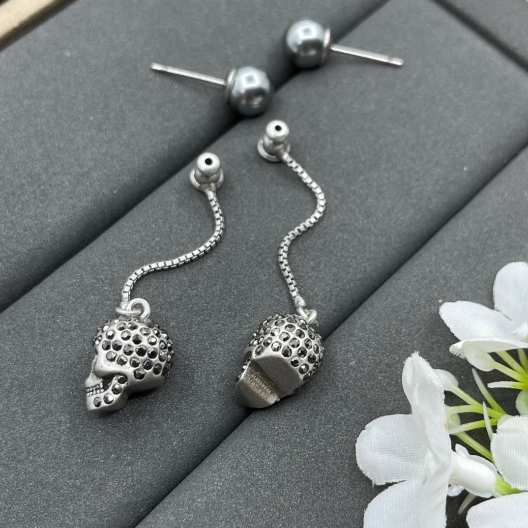 Alexander McQueen Skull Ball Chain Drop earrings in Silver Tone, detail view 5