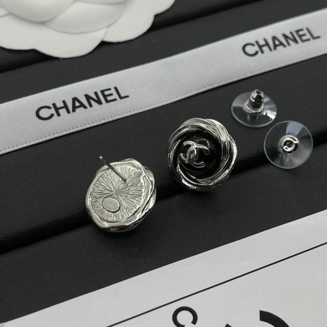 Chanel style earrings - product photo 4