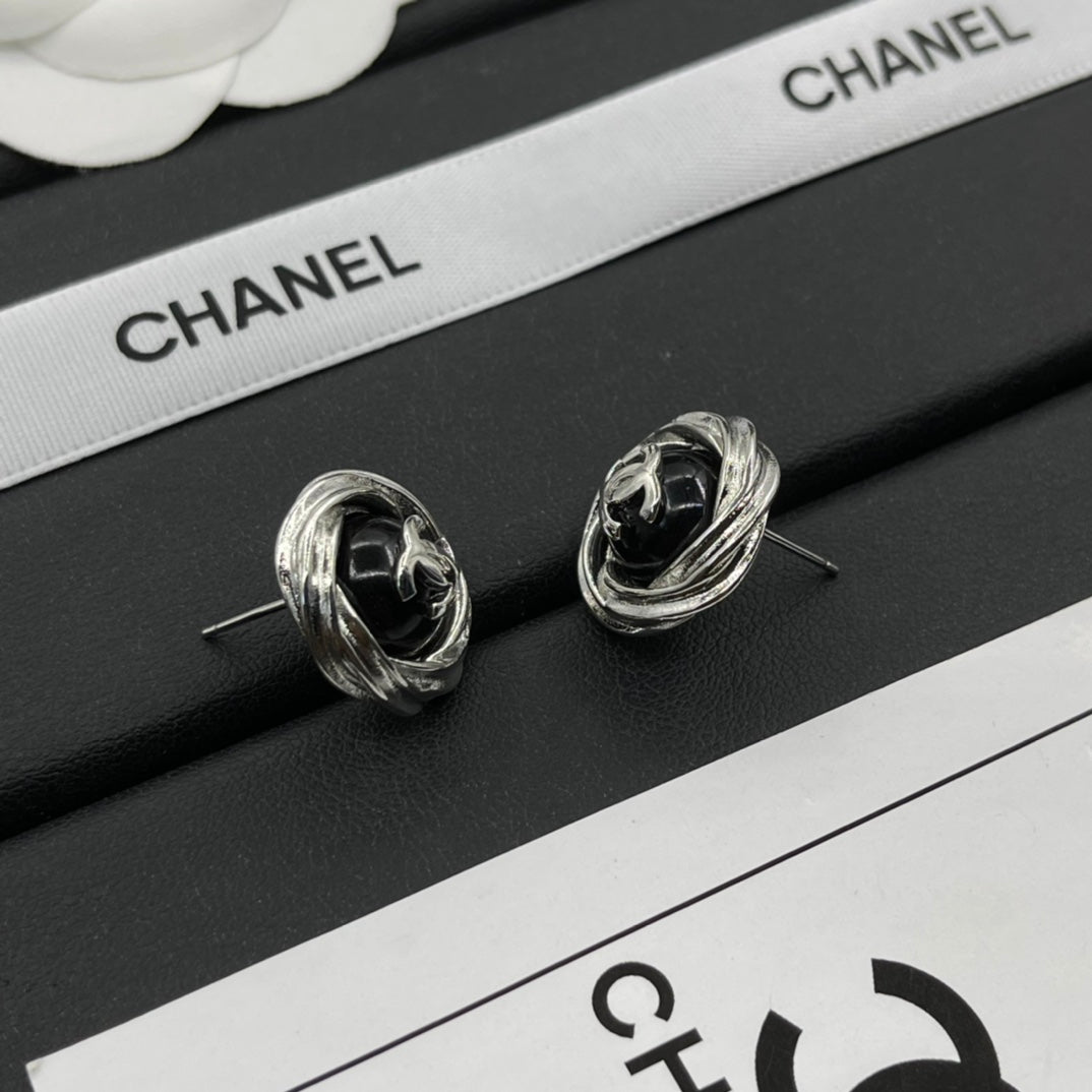 Chanel style earrings - product photo 3