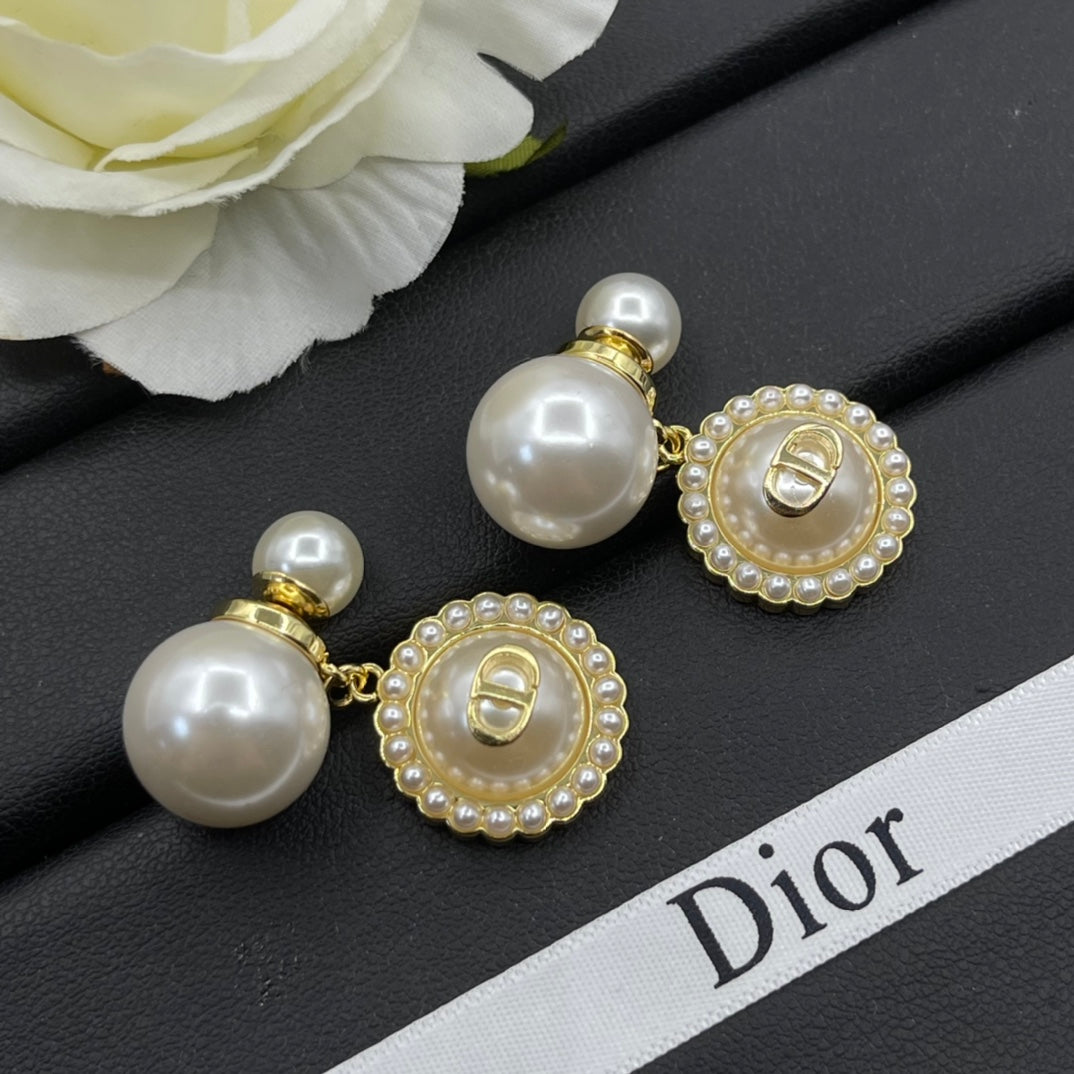 Chanel style bracelets - product photo 2
