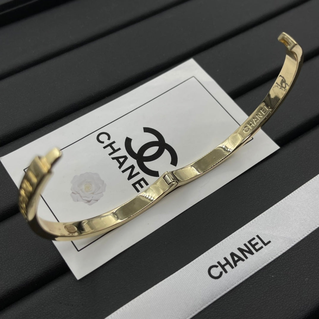 Chanel style bracelets - product photo 5