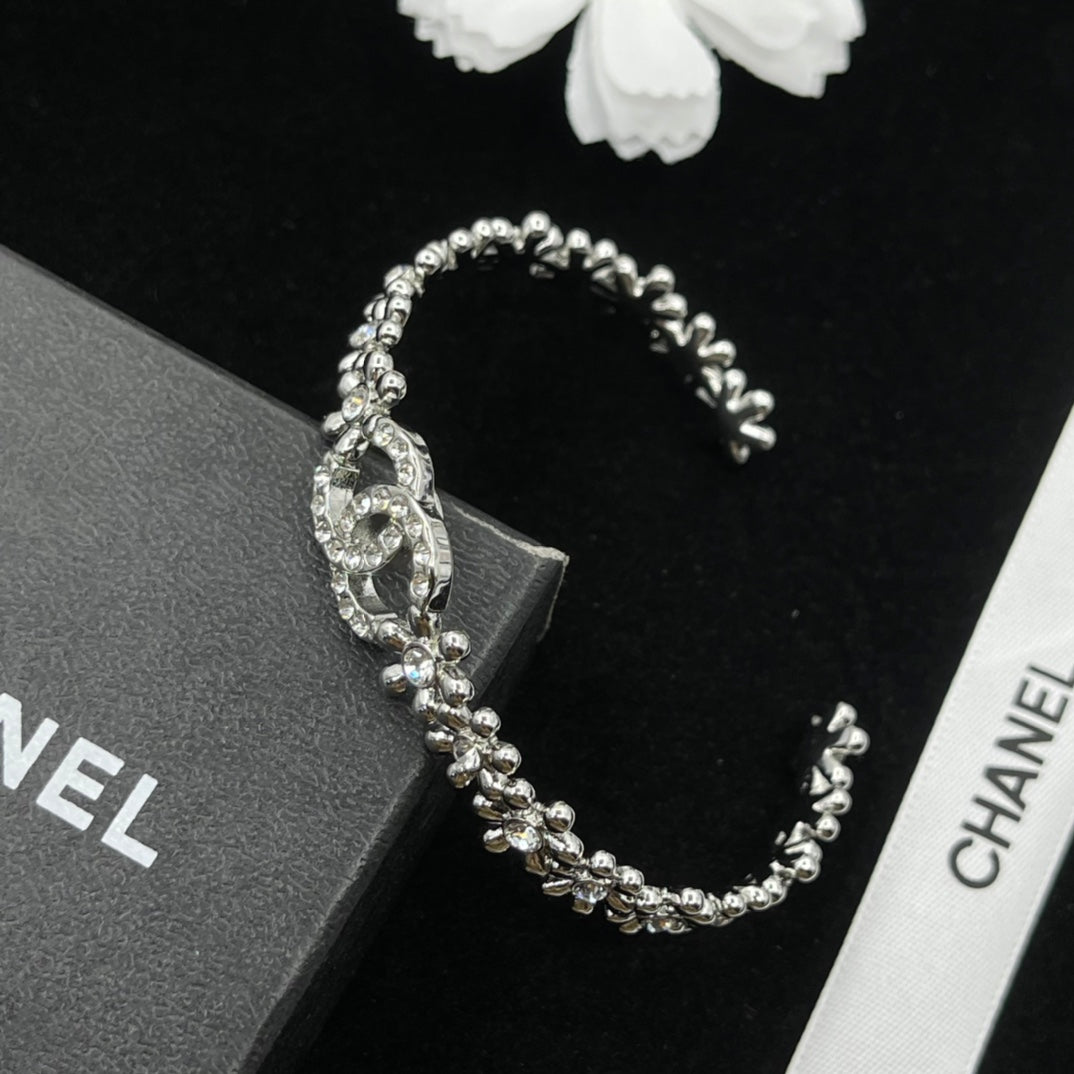 Chanel style bracelets - product photo 4