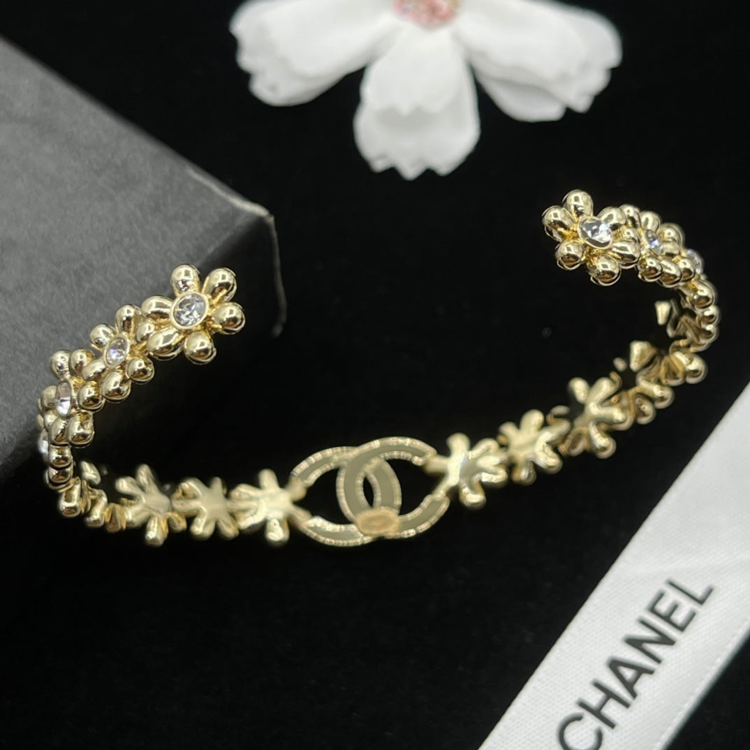 Chanel style bracelets - product photo 5