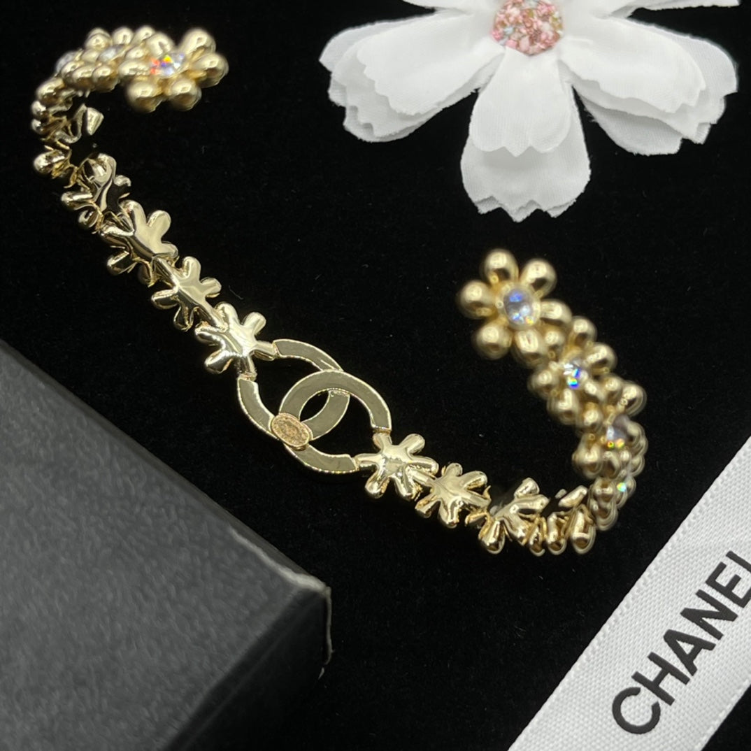 Chanel style bracelets - product photo 6