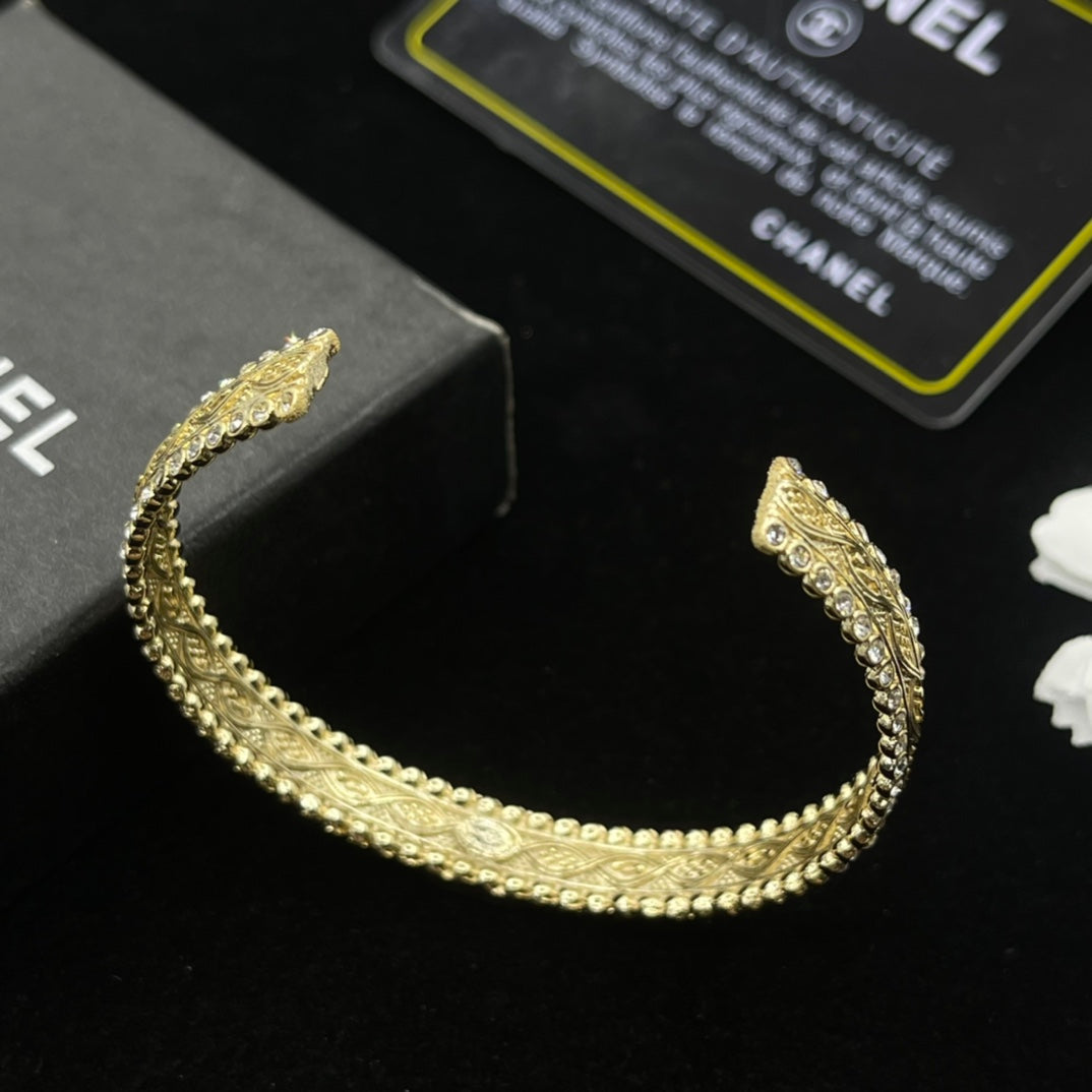 Chanel style bracelets - product photo 5