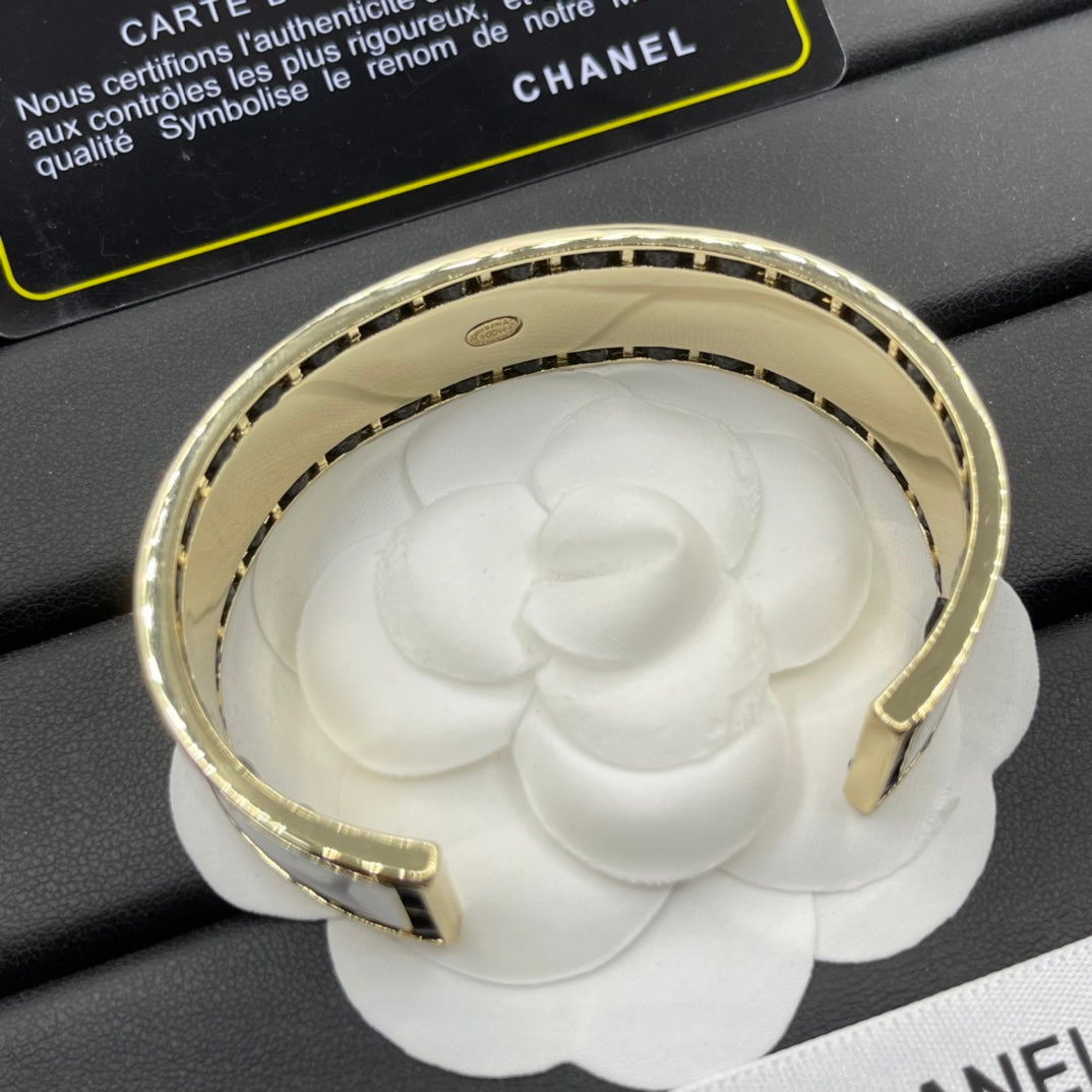 Chanel style bracelets - product photo 6