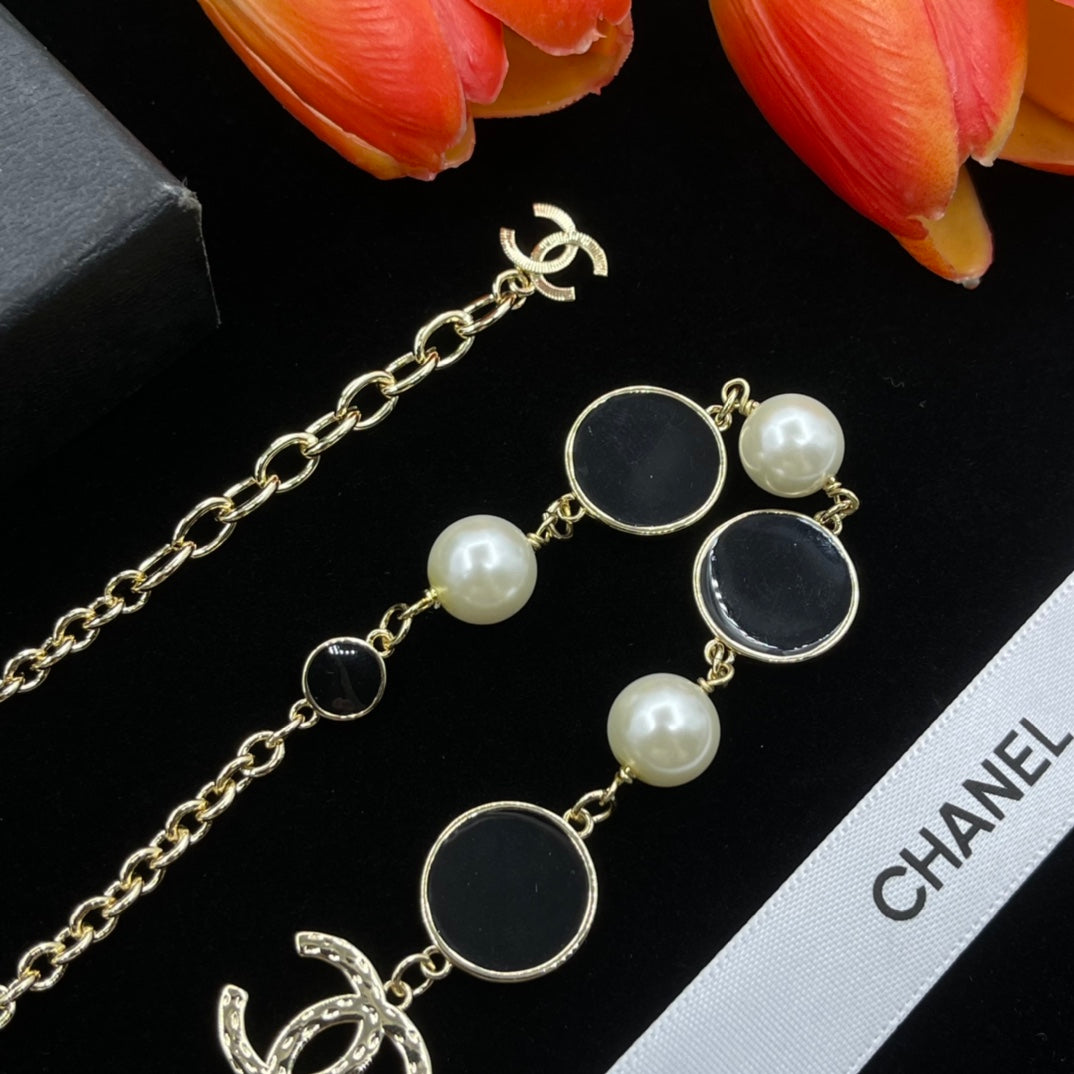 Chanel style necklaces - product photo 4