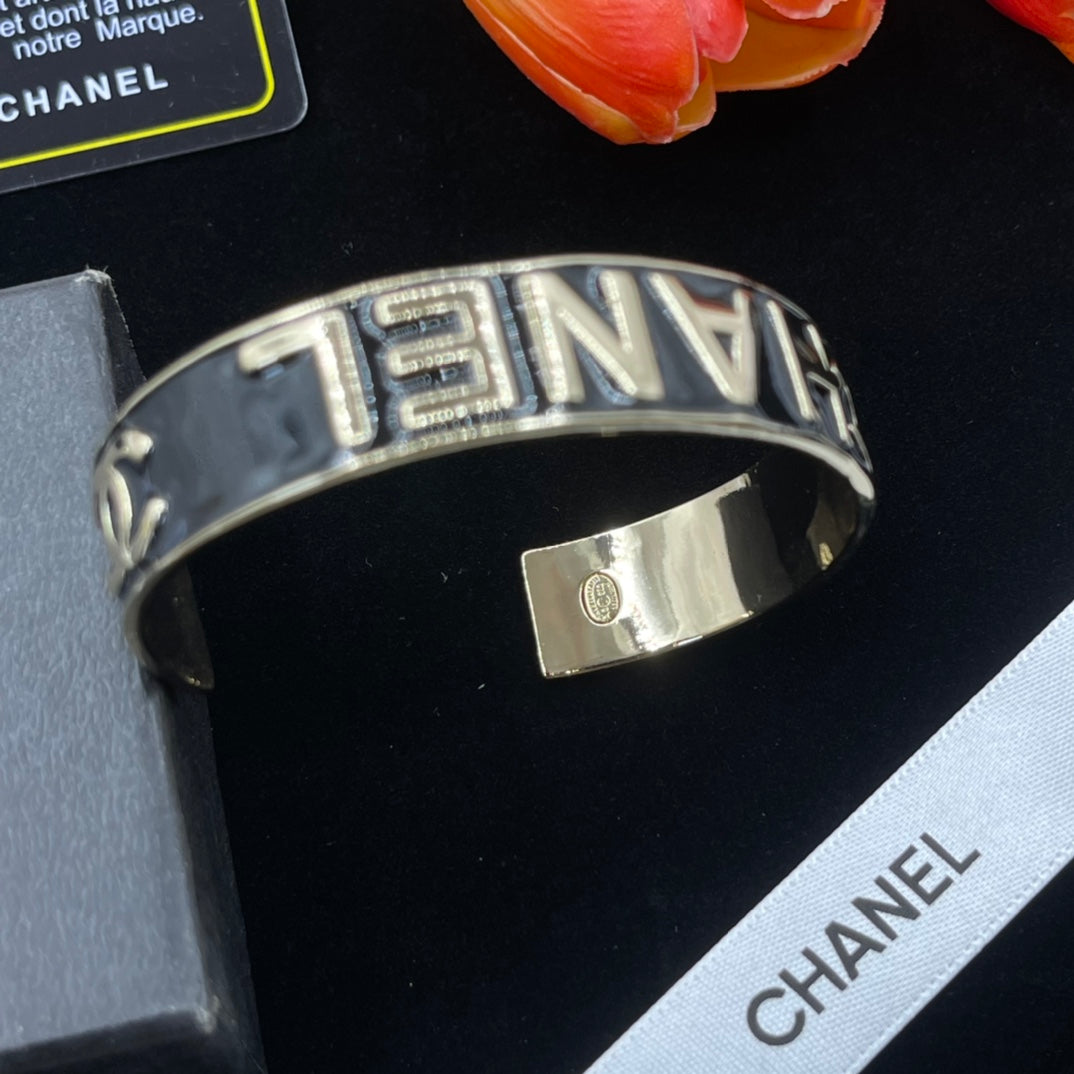 Chanel style bracelets - product photo 6
