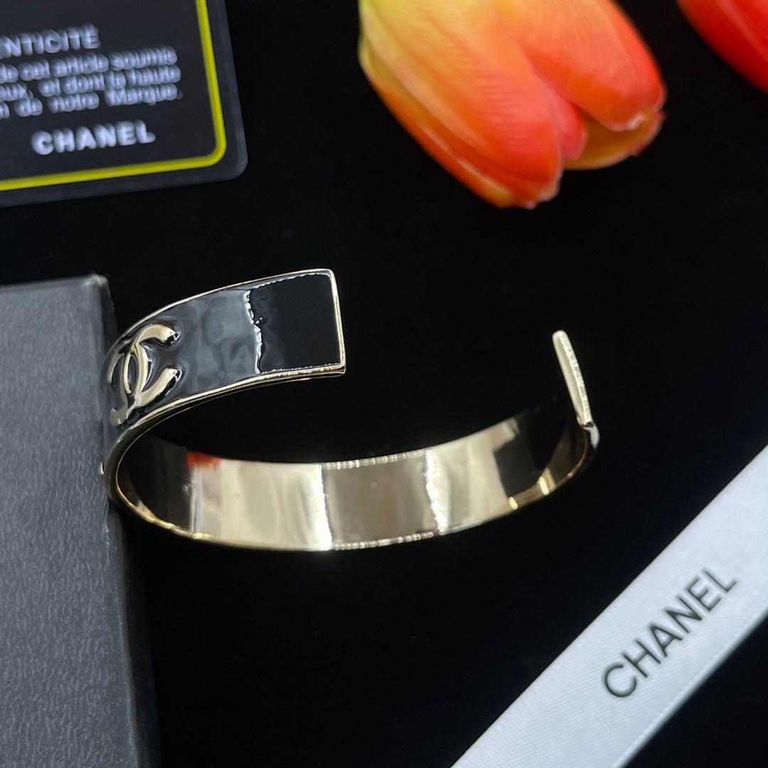 Chanel style bracelets - product photo 5
