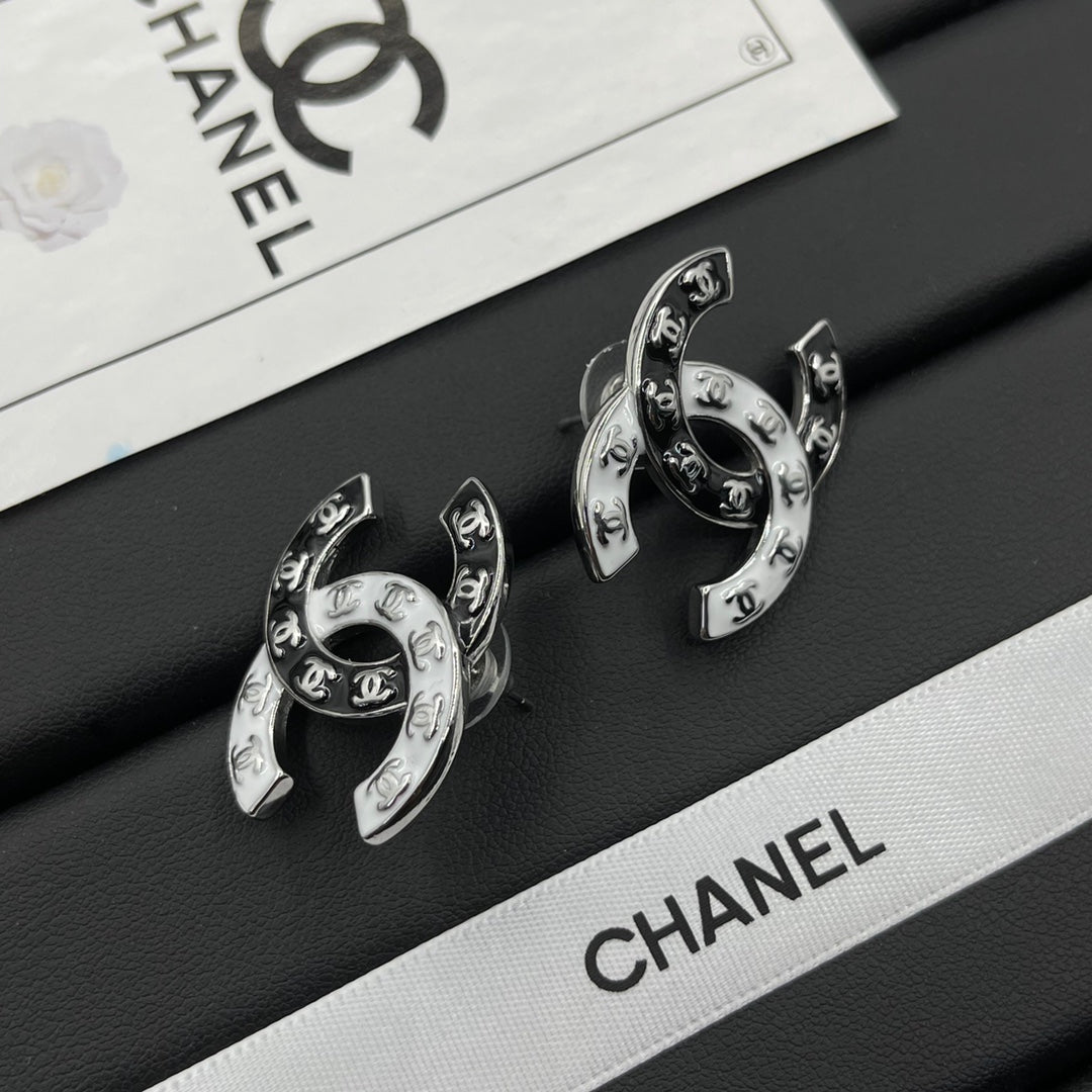 Chanel style earrings - product photo 3