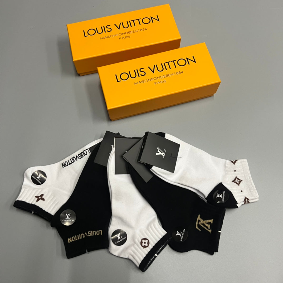 Louis Vuitton Black White Grey Side Flower Motifs Ankle Socks, image 2